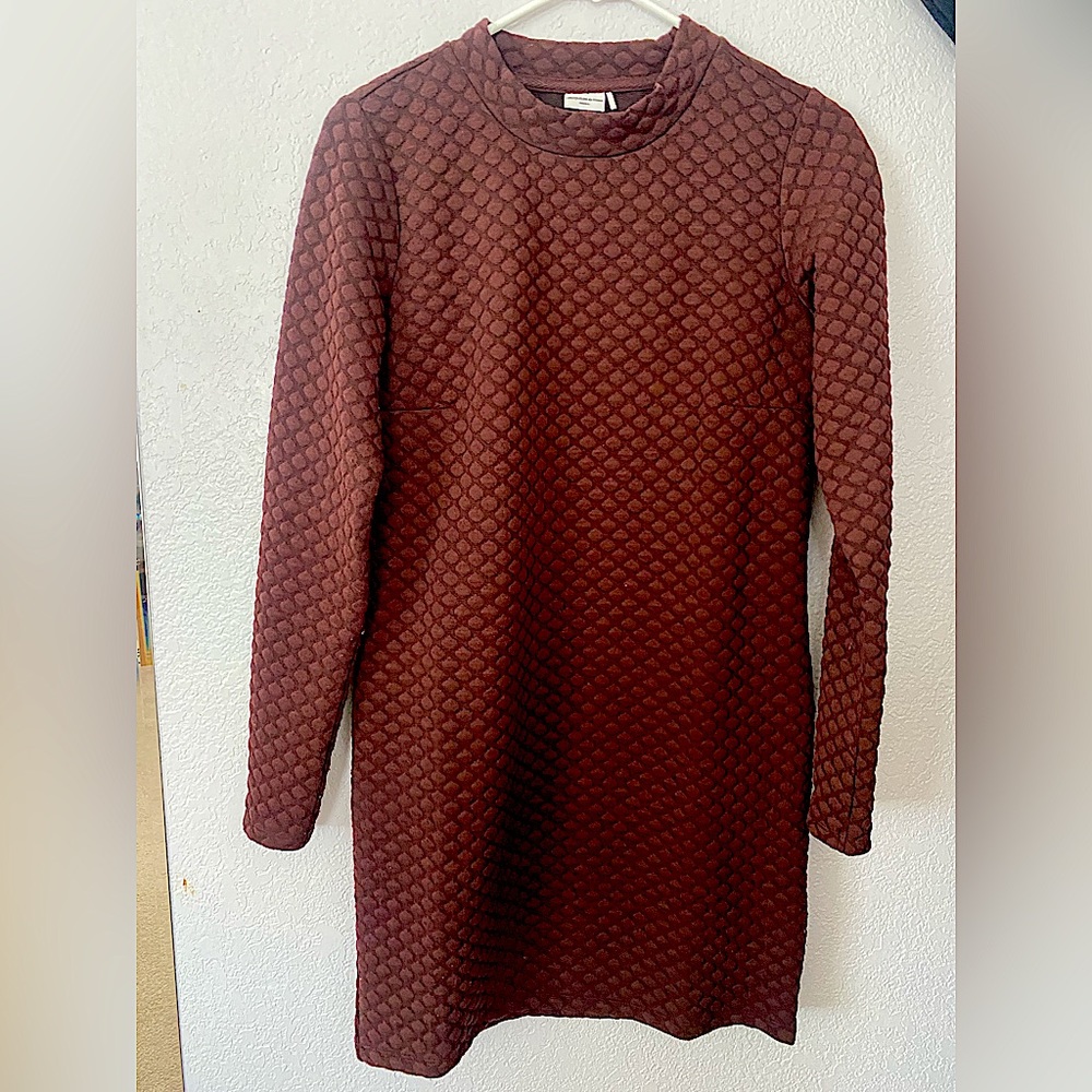 Long sleeve dress, plum-ish color